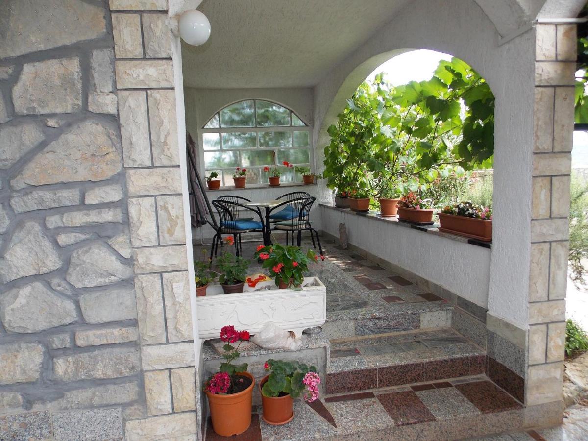 Apartments Miro Kornić Esterno foto